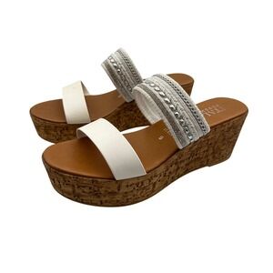 Italian Shoemakers Wedge Sandals Women 9 White Silver Embellished Cork‎ Platform